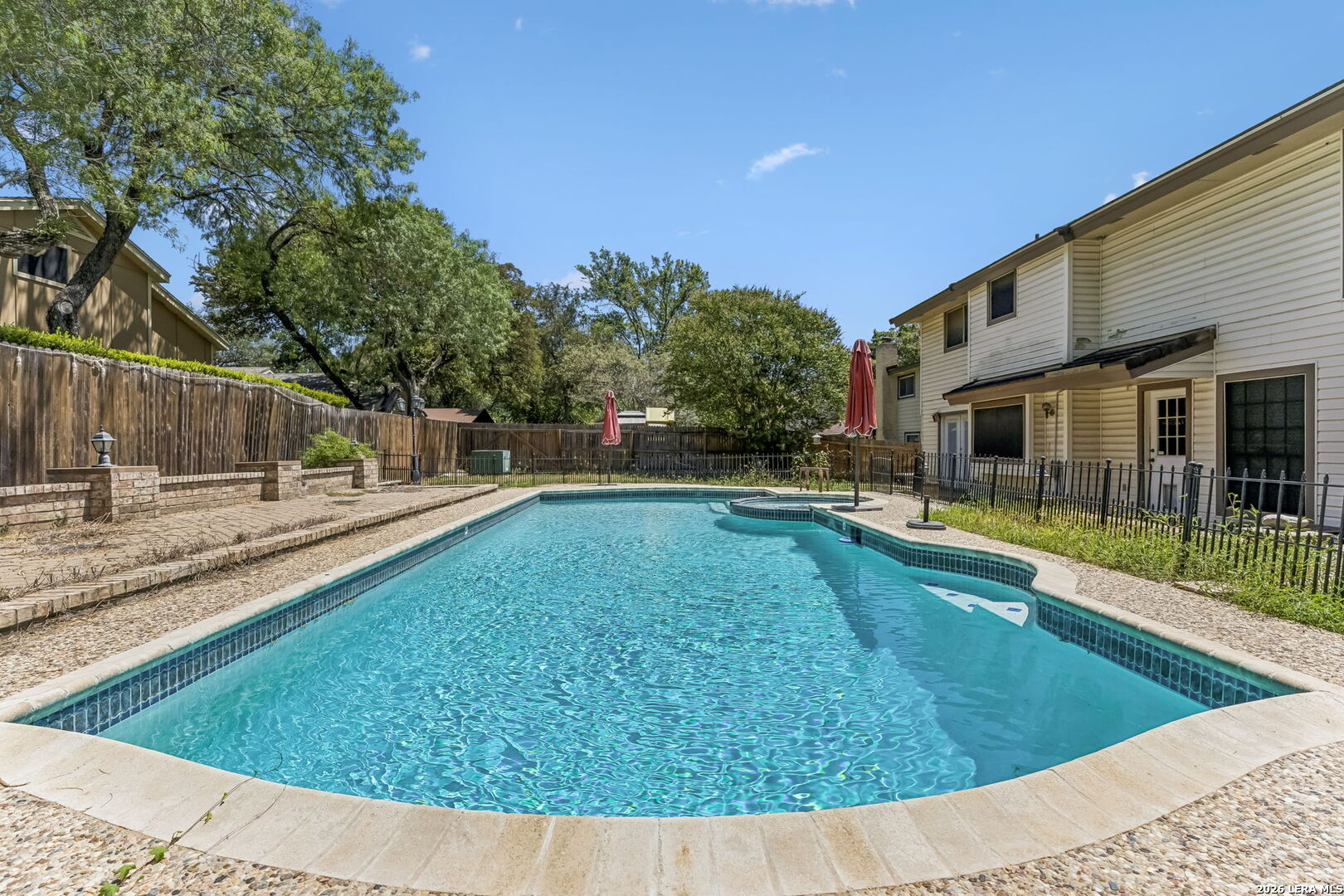 15222 Oak Spring Street — photo