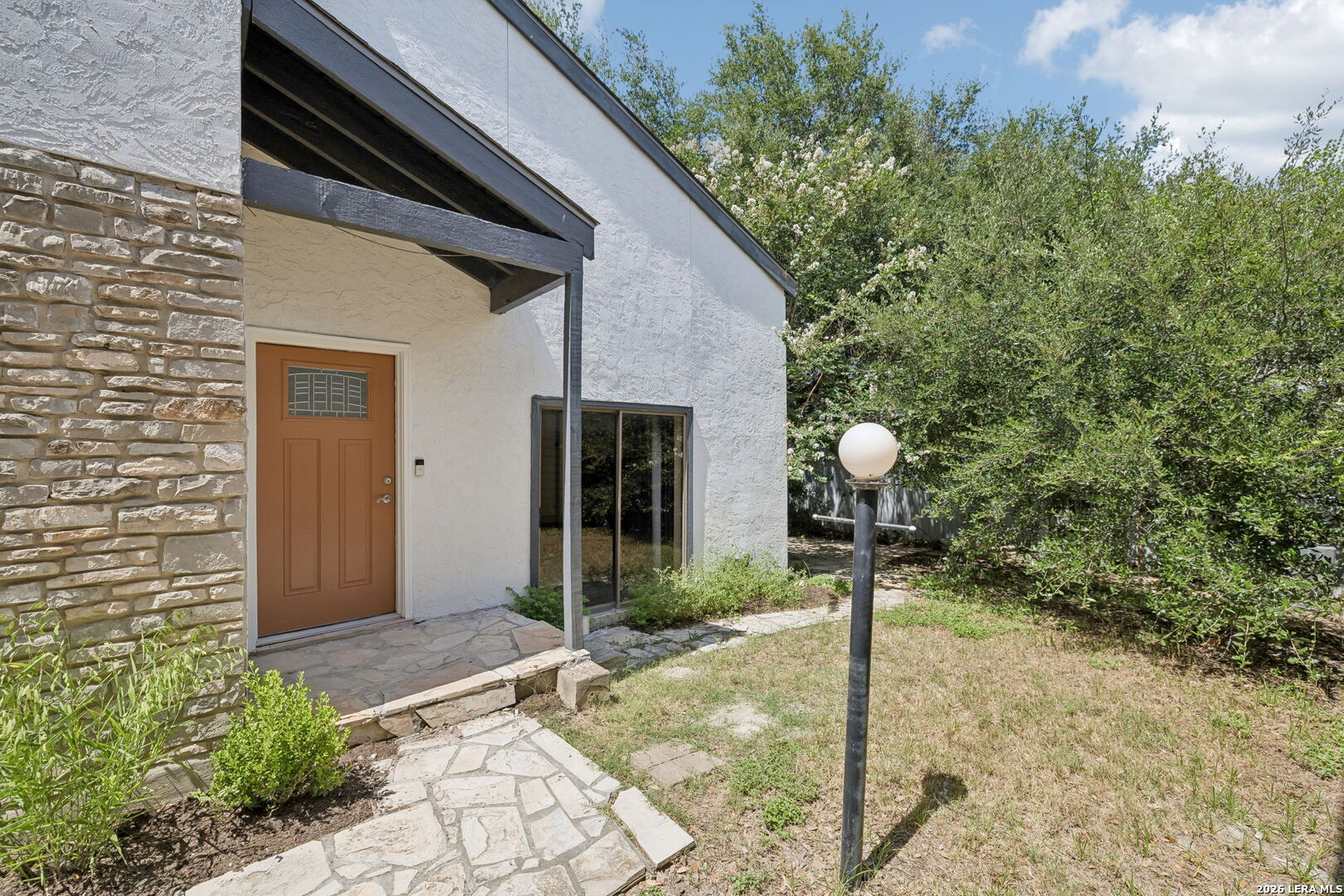 11810 Button Willow CV — photo