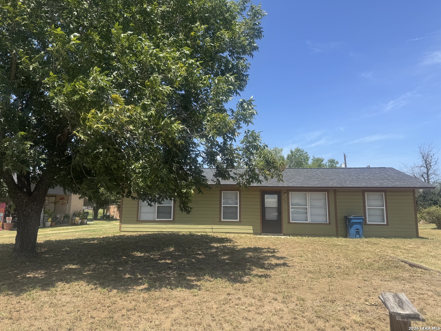 1713 S Pecan — photo