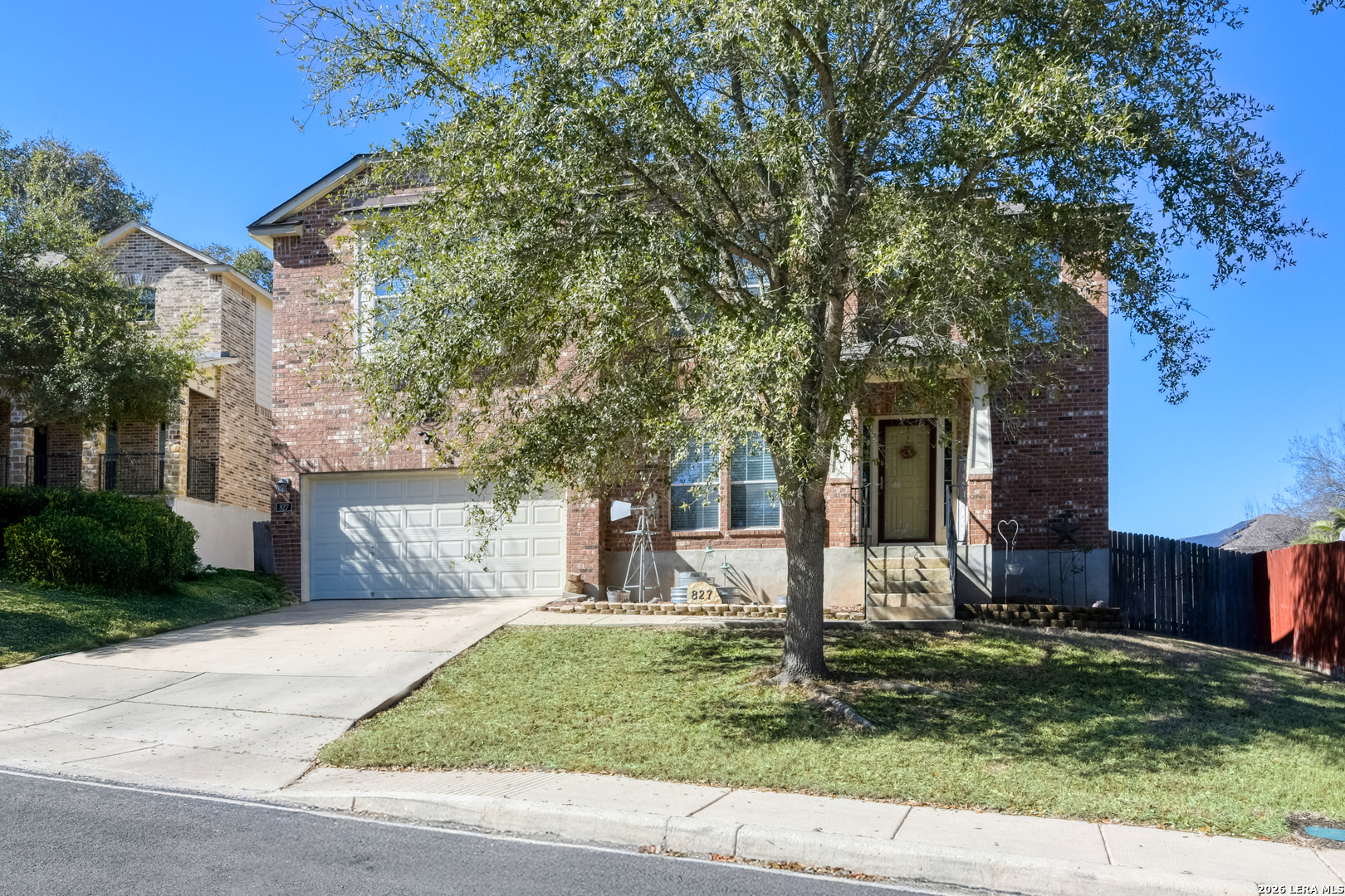 827 Point Cove — photo