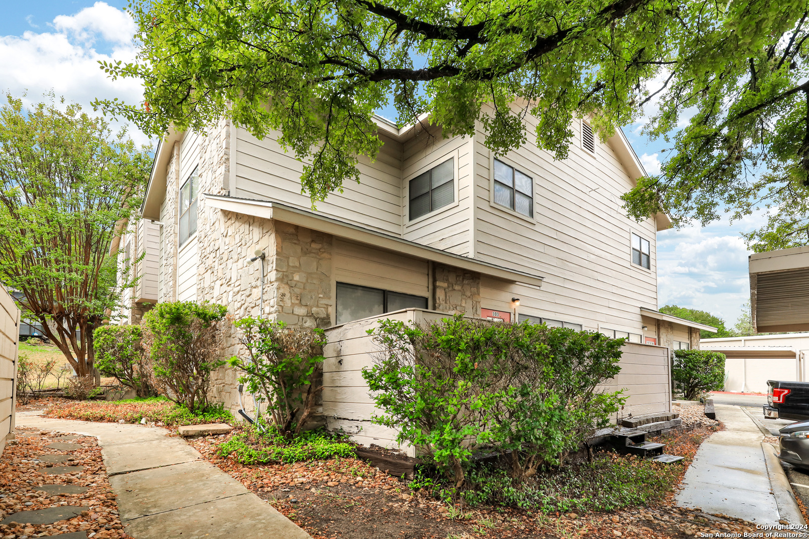 829 W Bitters Road Apt 103 — photo