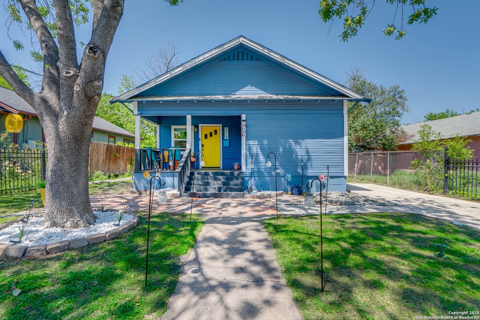 1505 W Craig Place — photo