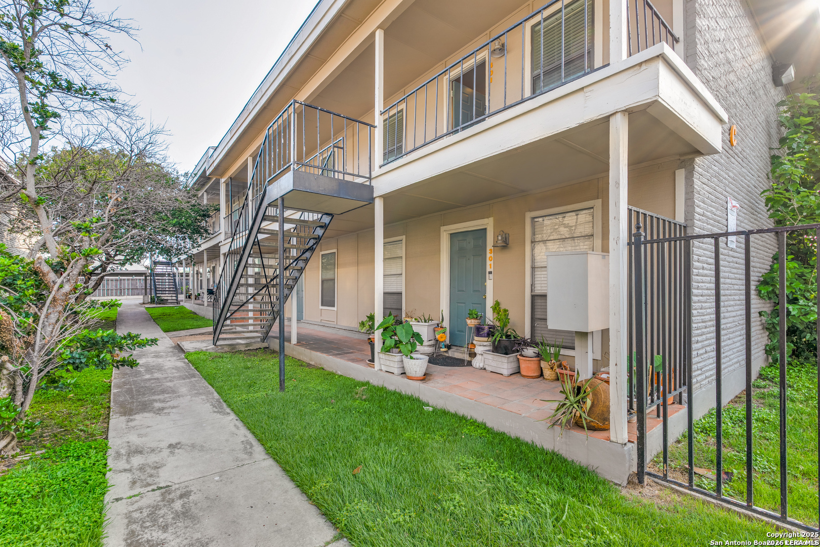 255 E Rampart Drive 401 — photo