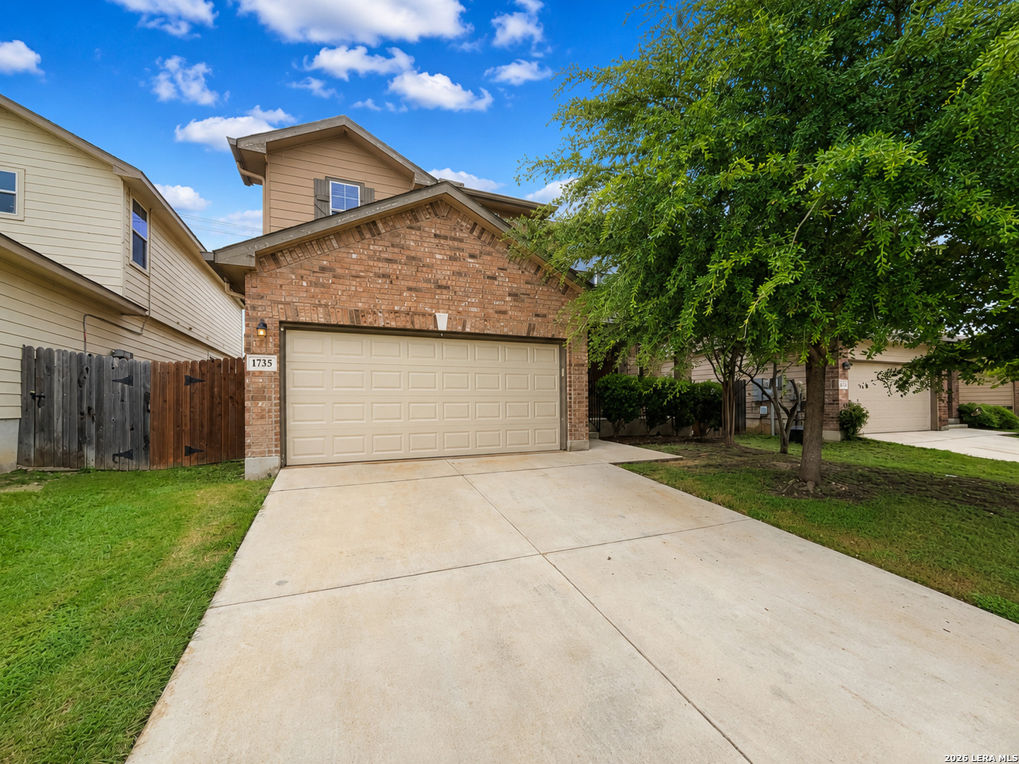 1735 Emerald Edge — photo