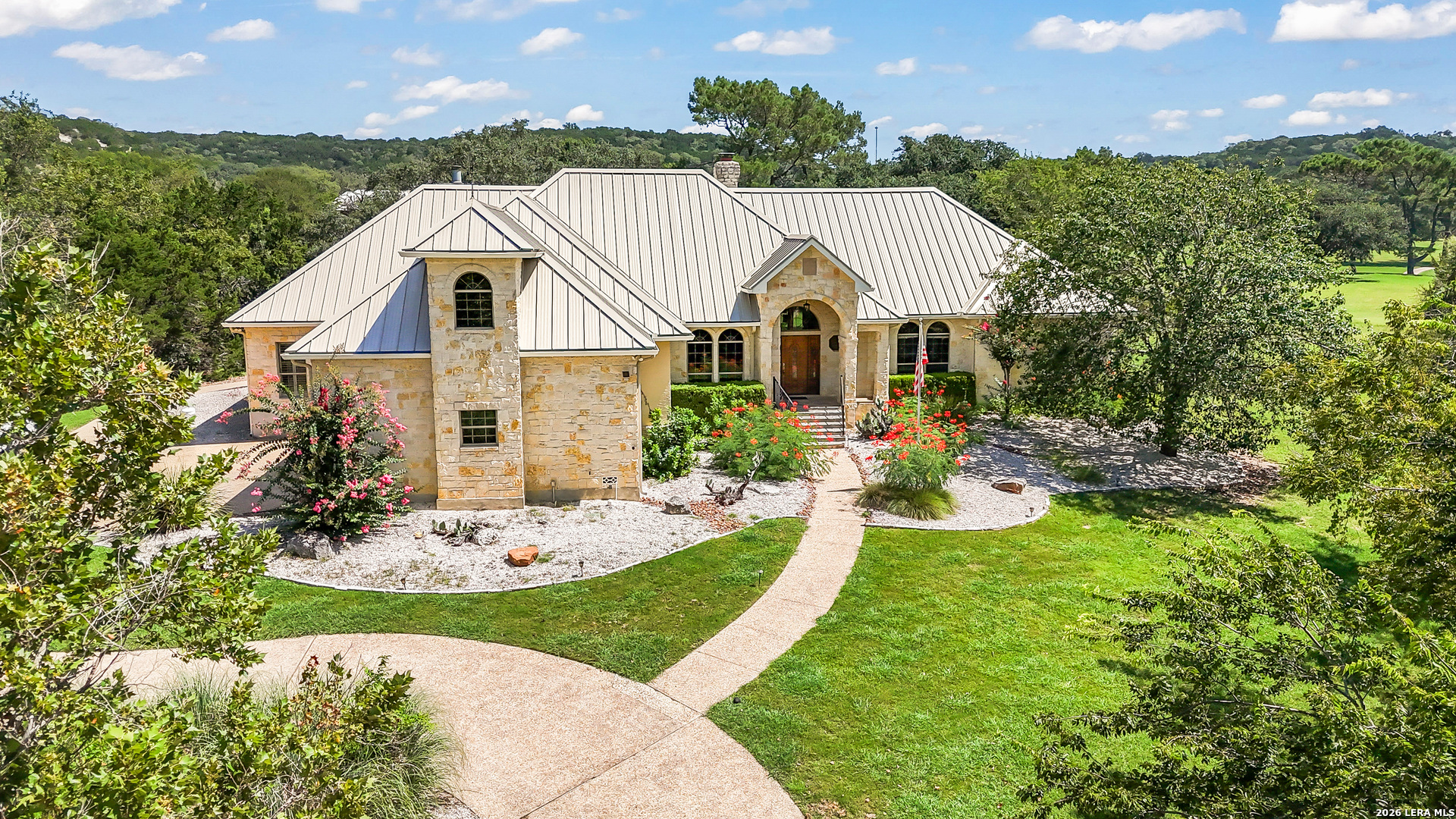 111 White Tail Drive — photo