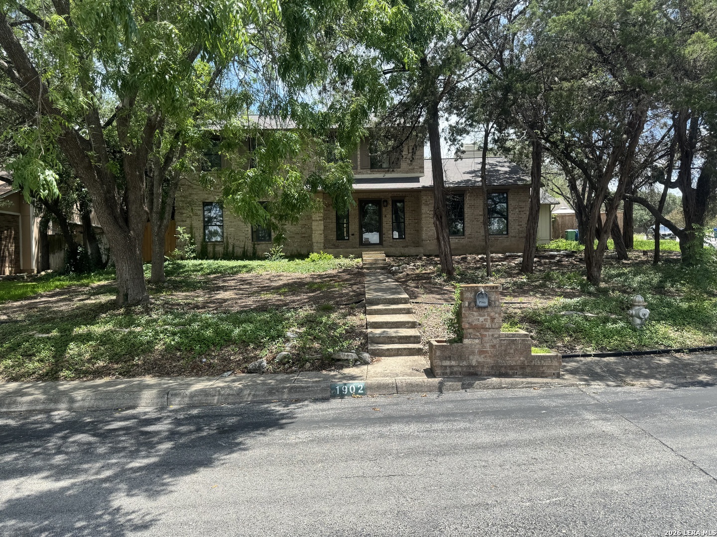 1902 Creek Mountain Street — photo