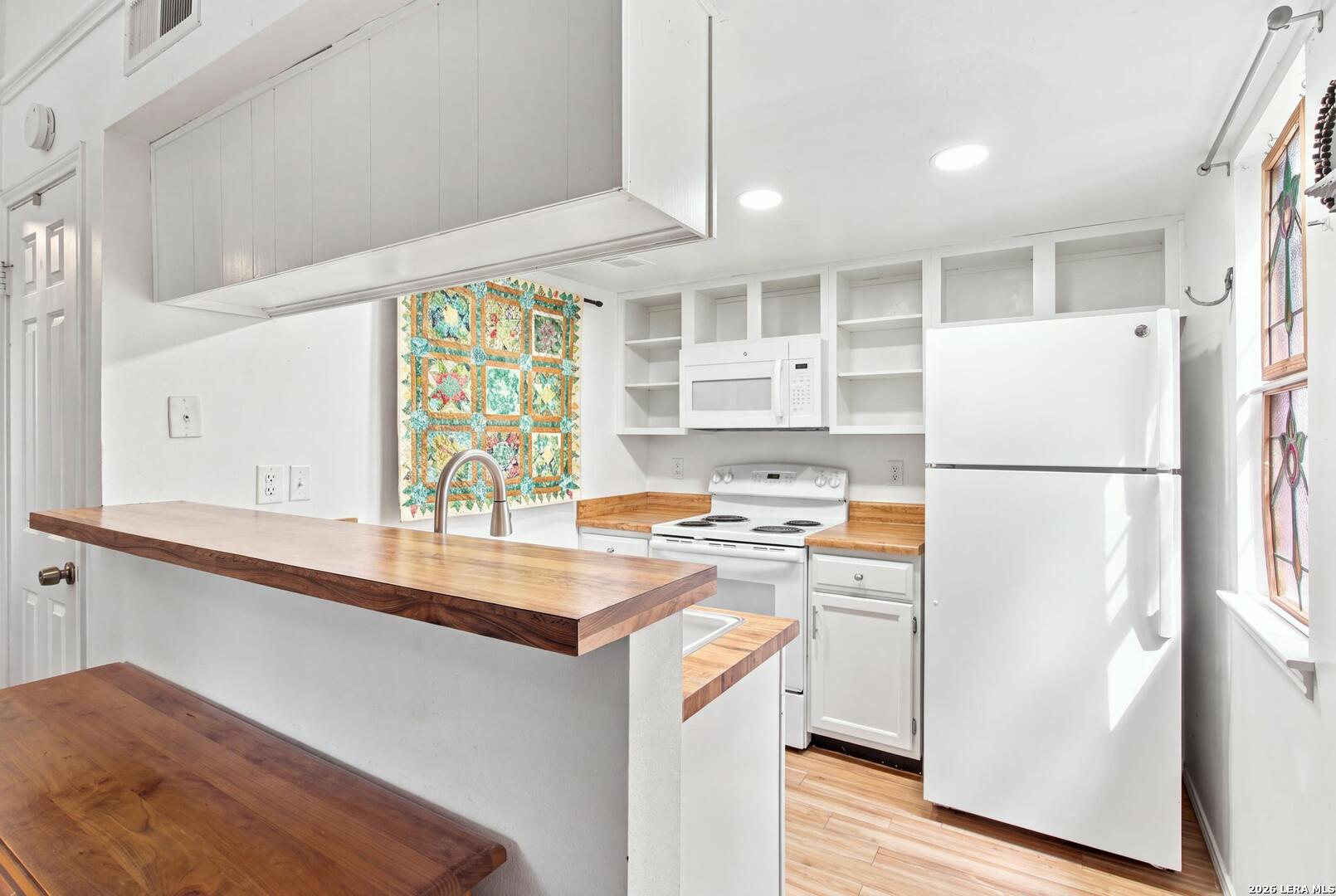 11610 Vance Jackson Road 202 — photo