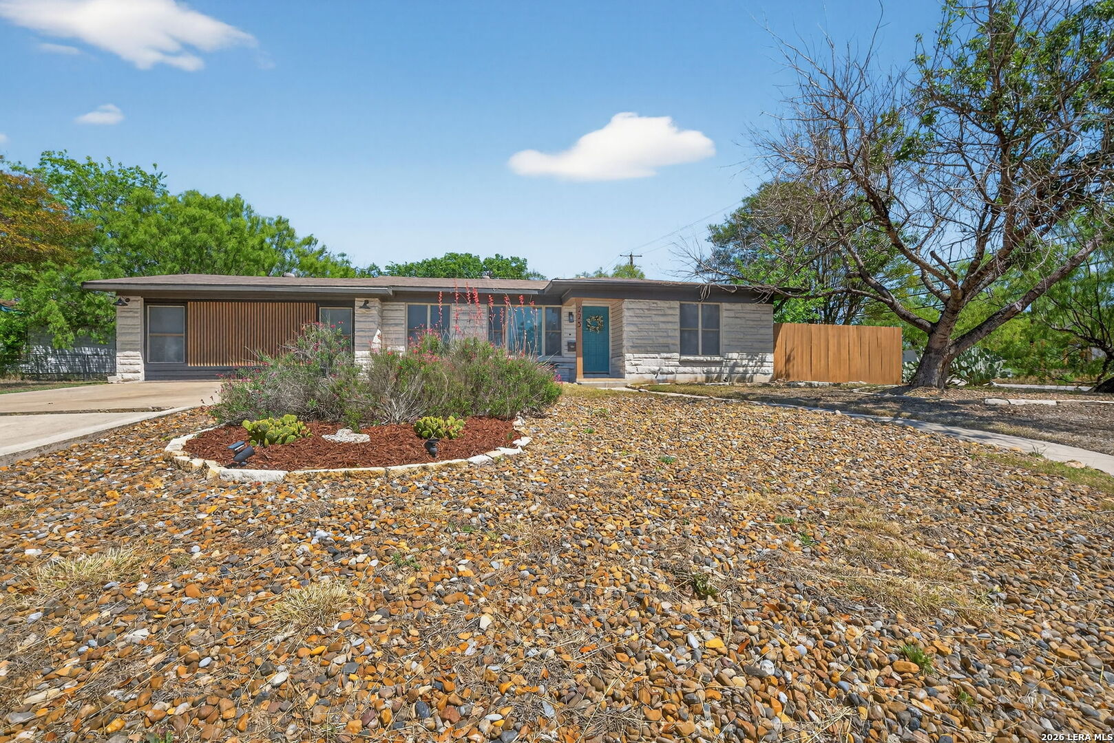 225 Harriett Drive — photo