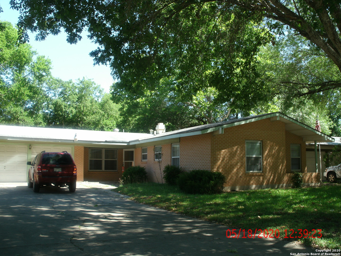 409 E Wright Boulevard — photo