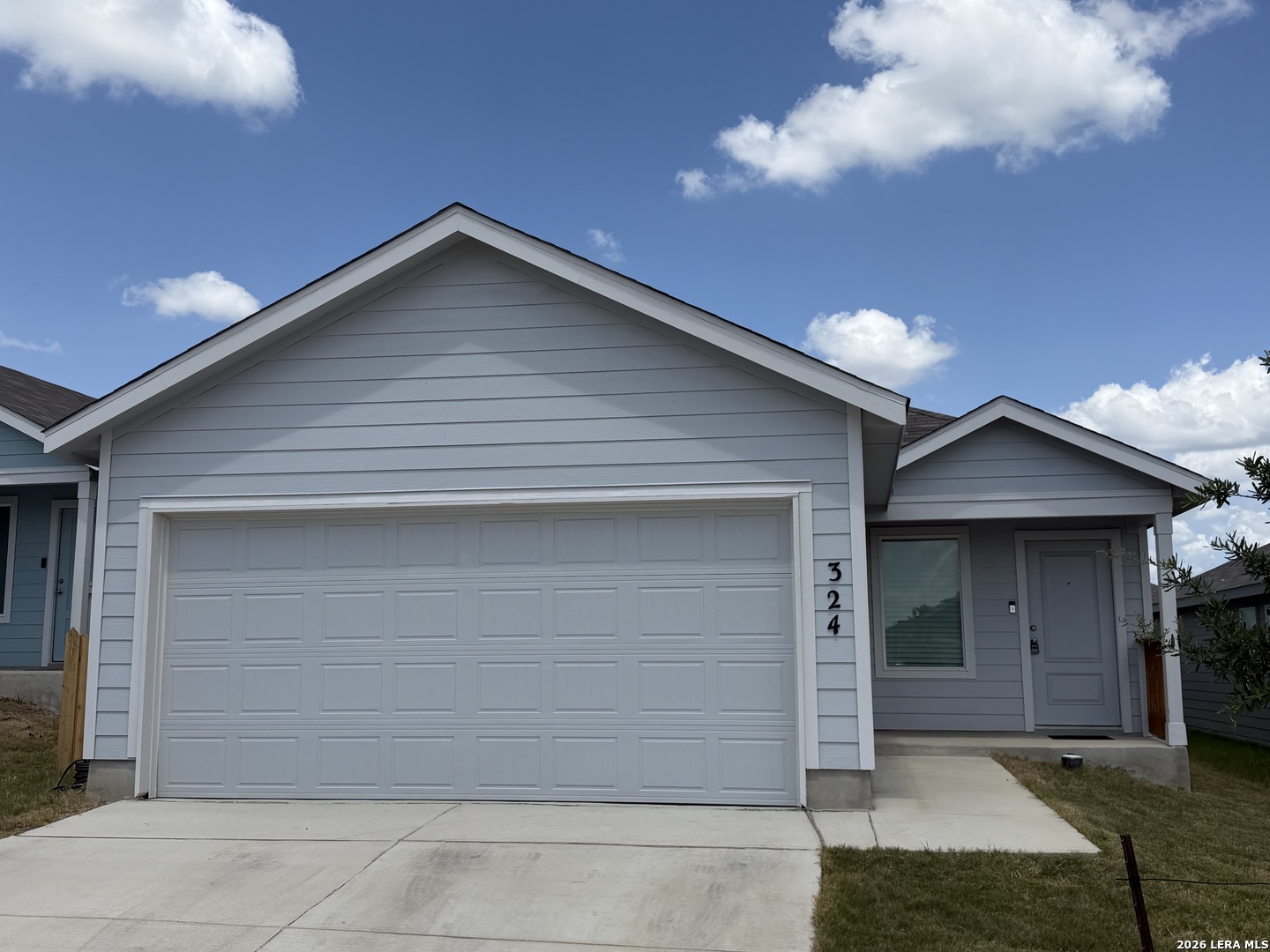 324 Kayden — photo
