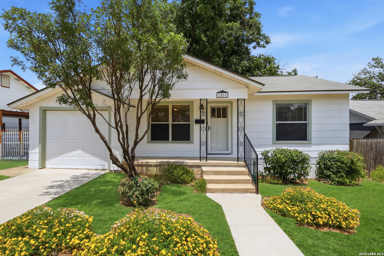 1311 W Rosewood Avenue — photo
