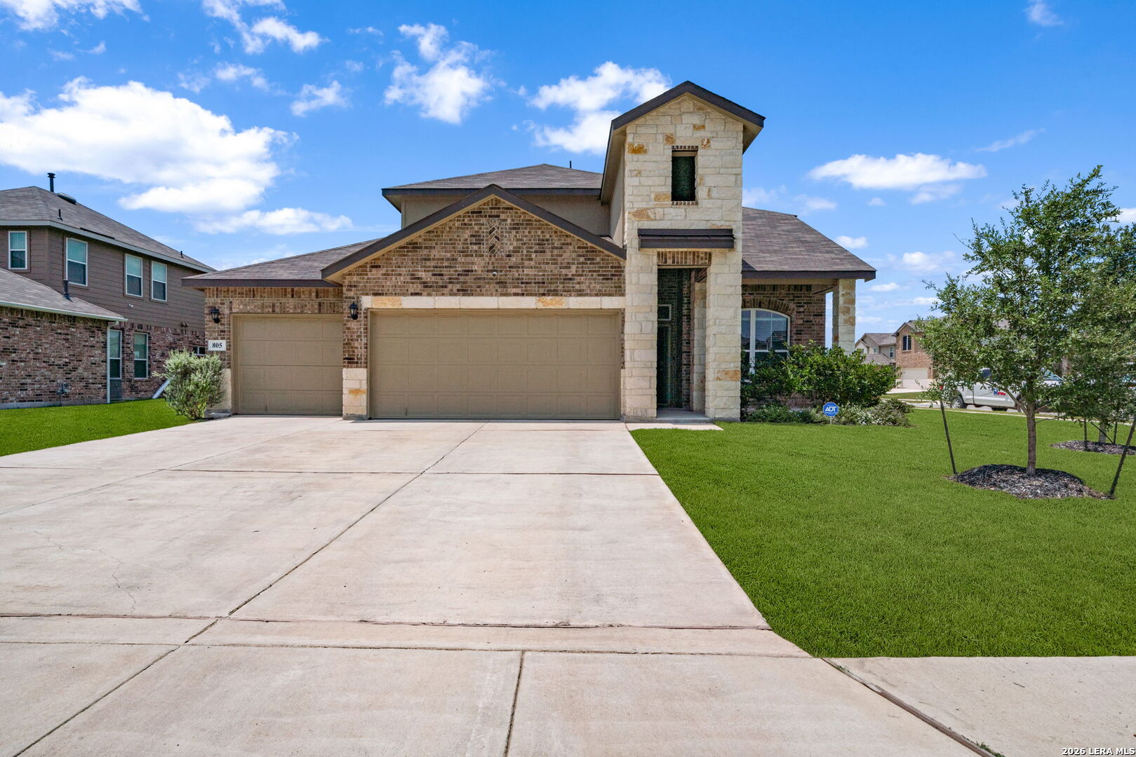 805 Town Creek Way — photo