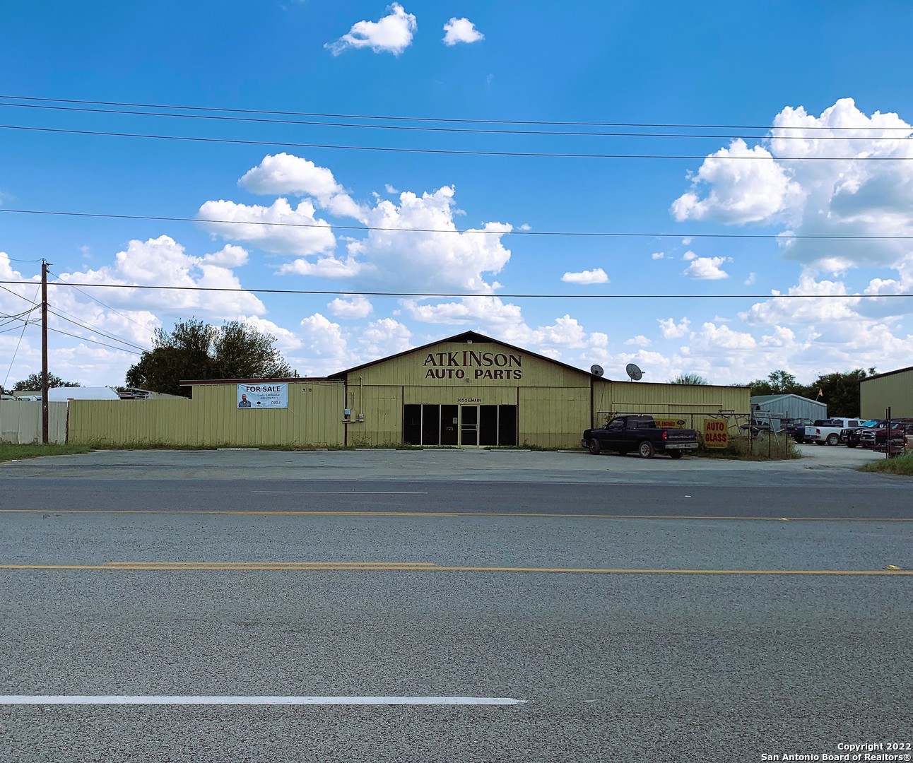 3655 E Main Street, Uvalde, TX 78801 — photo 2