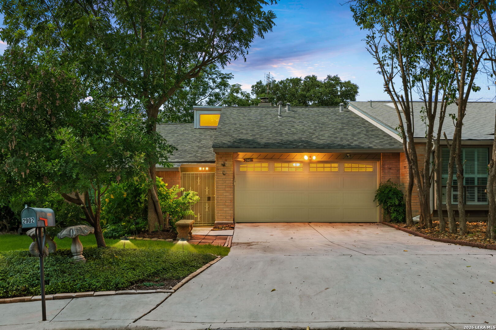 2902 Spring Bend — photo