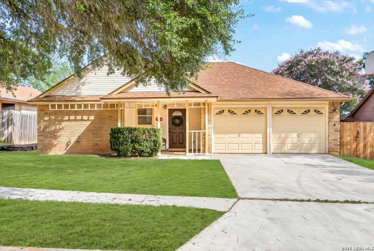 7810 Forest Briar — photo