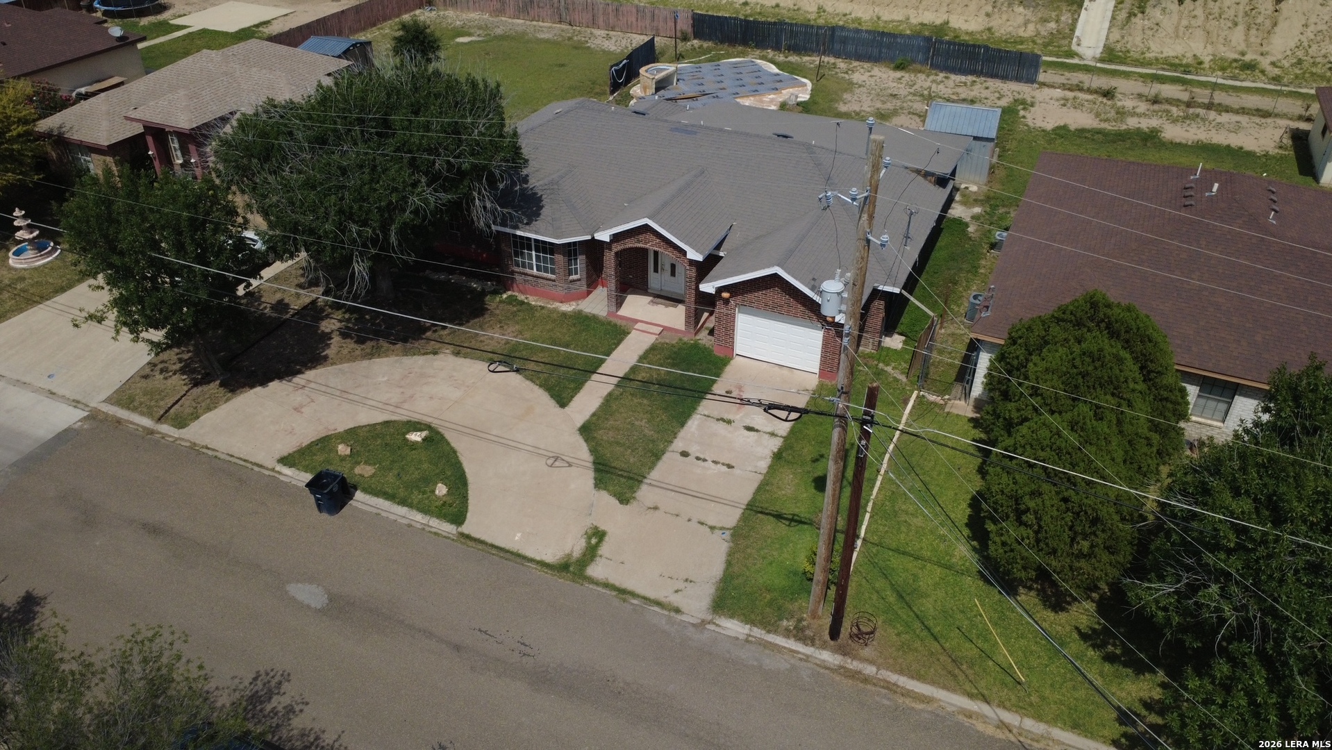 346 Falcon, Eagle Pass, TX 78852 — photo 2