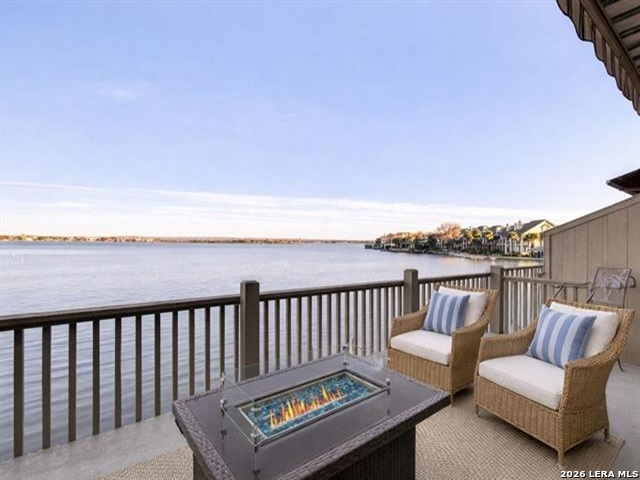 104 Island Drive #J — photo