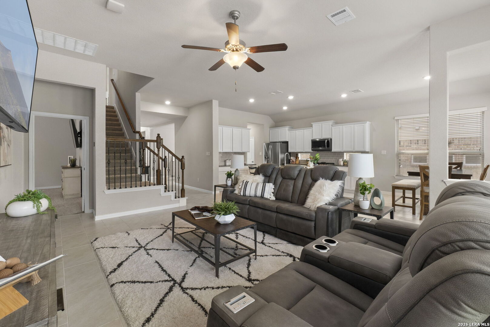 5013 Blue Ivy — photo