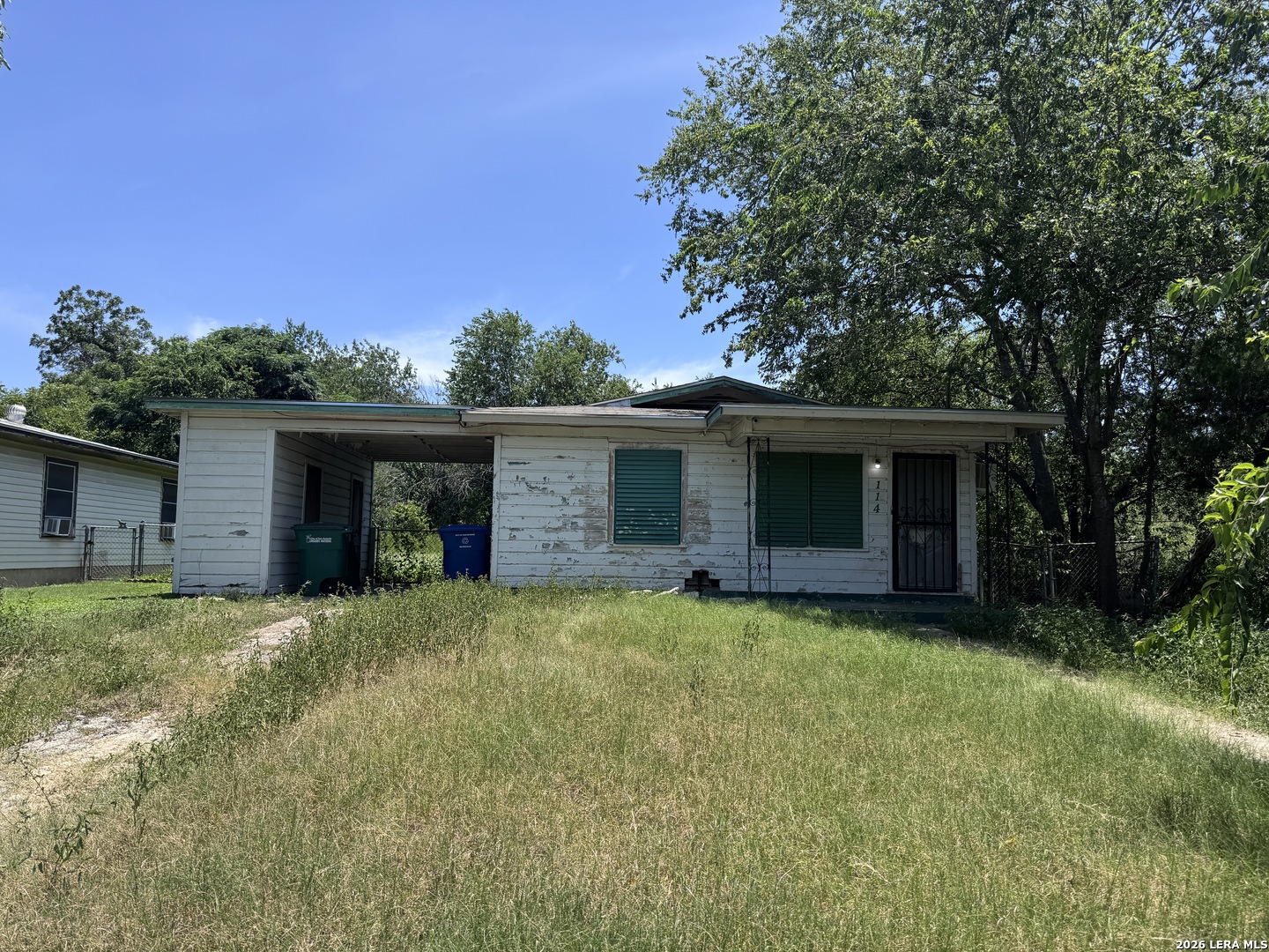 114 Calmar Court — photo