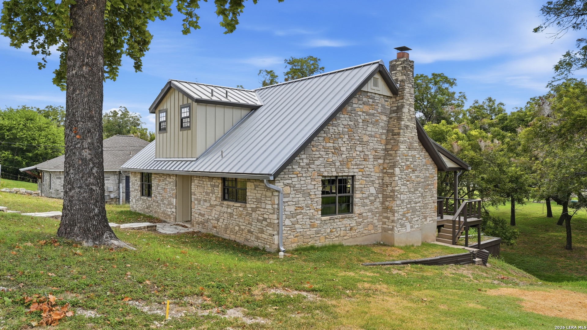 721 Ridgeroad Drive — photo