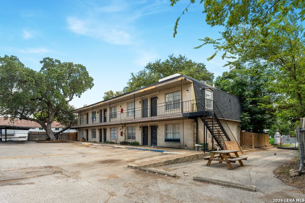 170 De Chantle Rd 706 — photo