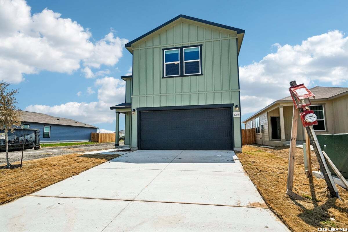 10018 Jagger Avenue — photo