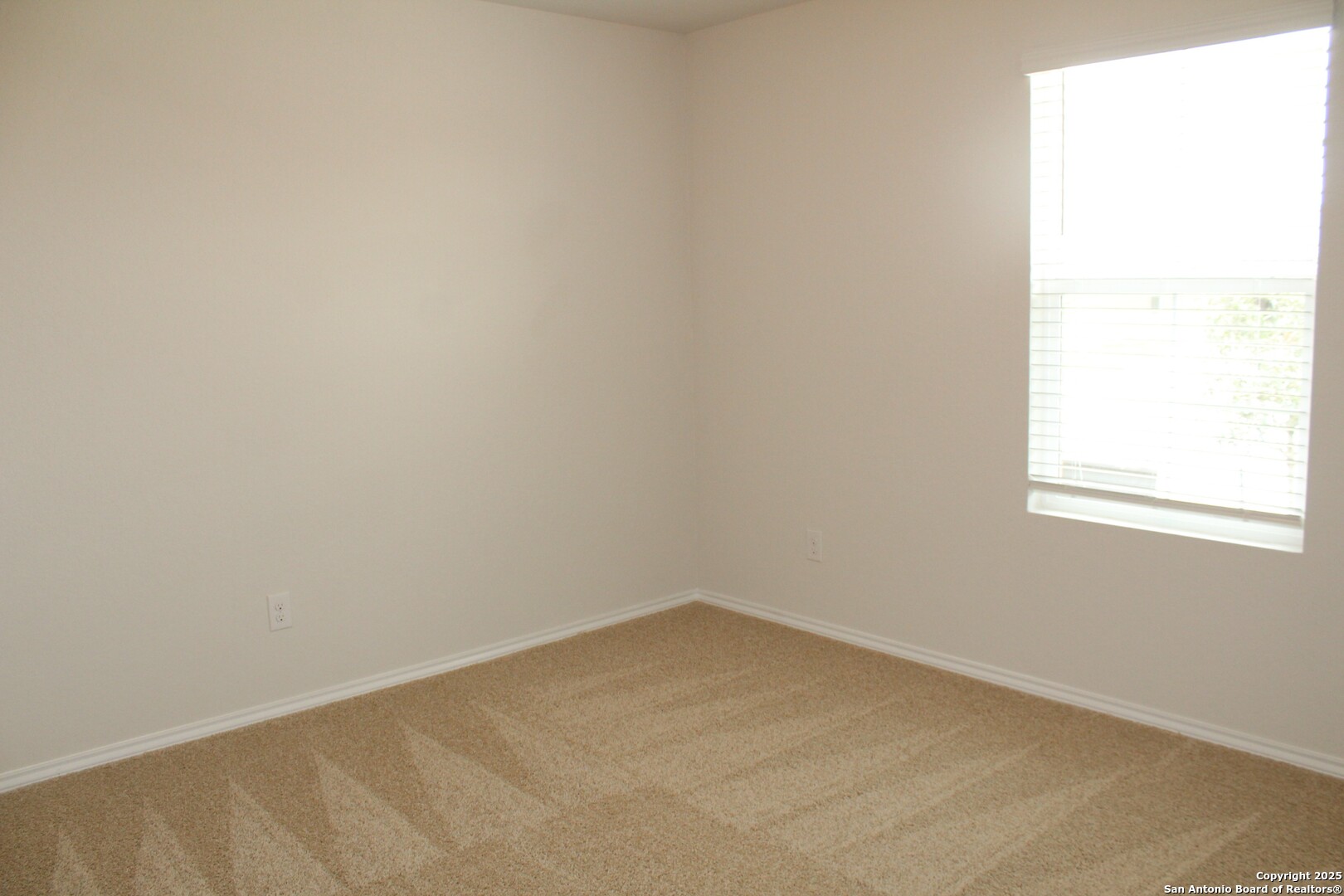 841 Margay Loop, Seguin, TX 78155 — photo 2