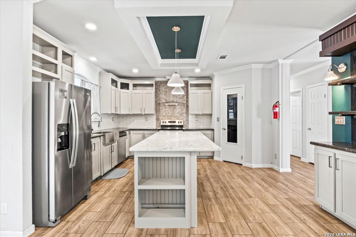 659 Private Road 1508 — photo