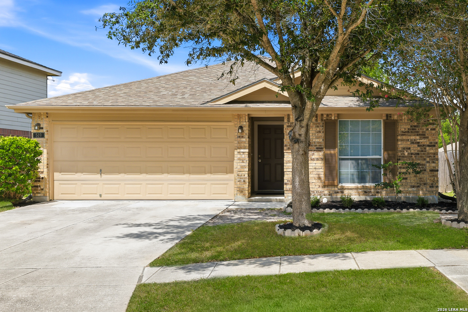 519 Reba — photo