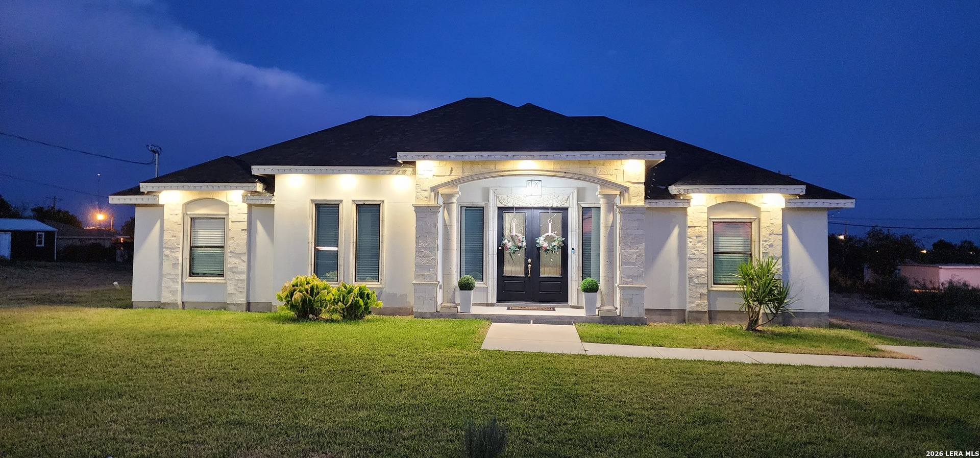 658 FM 2030 — photo