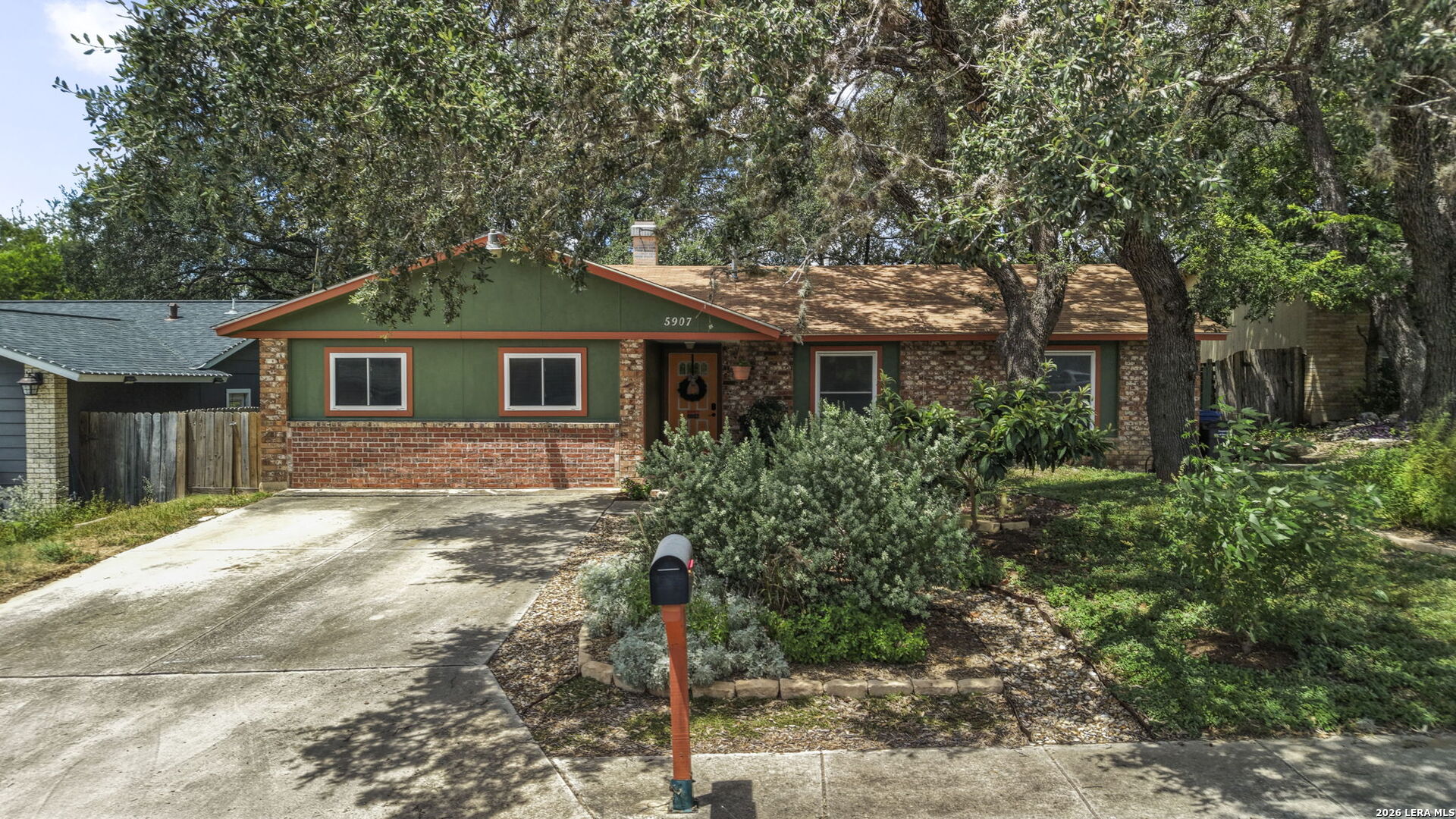 5907 Hidden Boulder Street — photo
