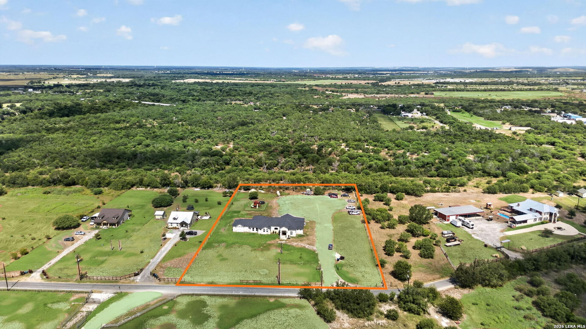 14315 Quesenberry Road, Von Ormy, TX 78073 — photo 2