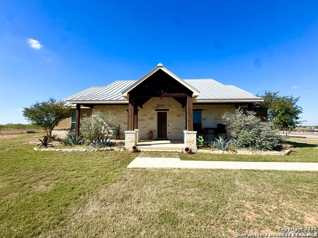 16489 FM 472 — photo