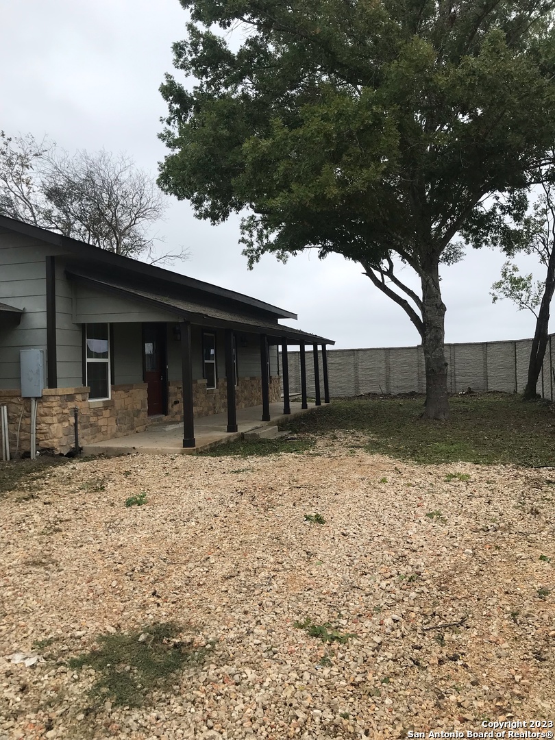 436 River Springs Drive — photo