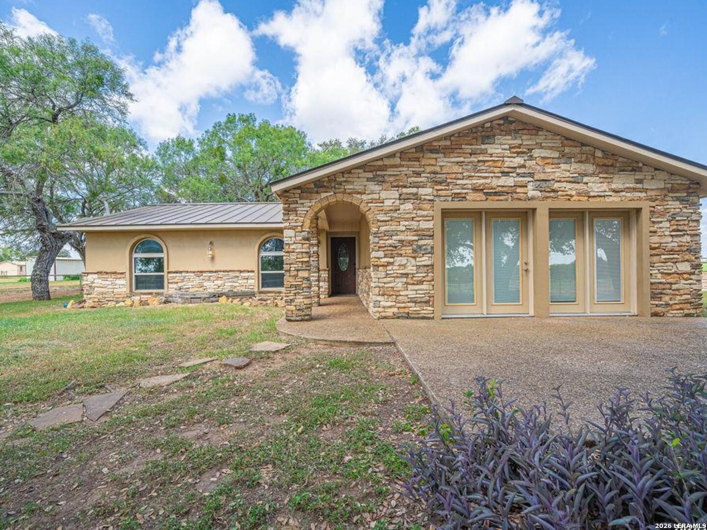1935 E FM 1518 — photo