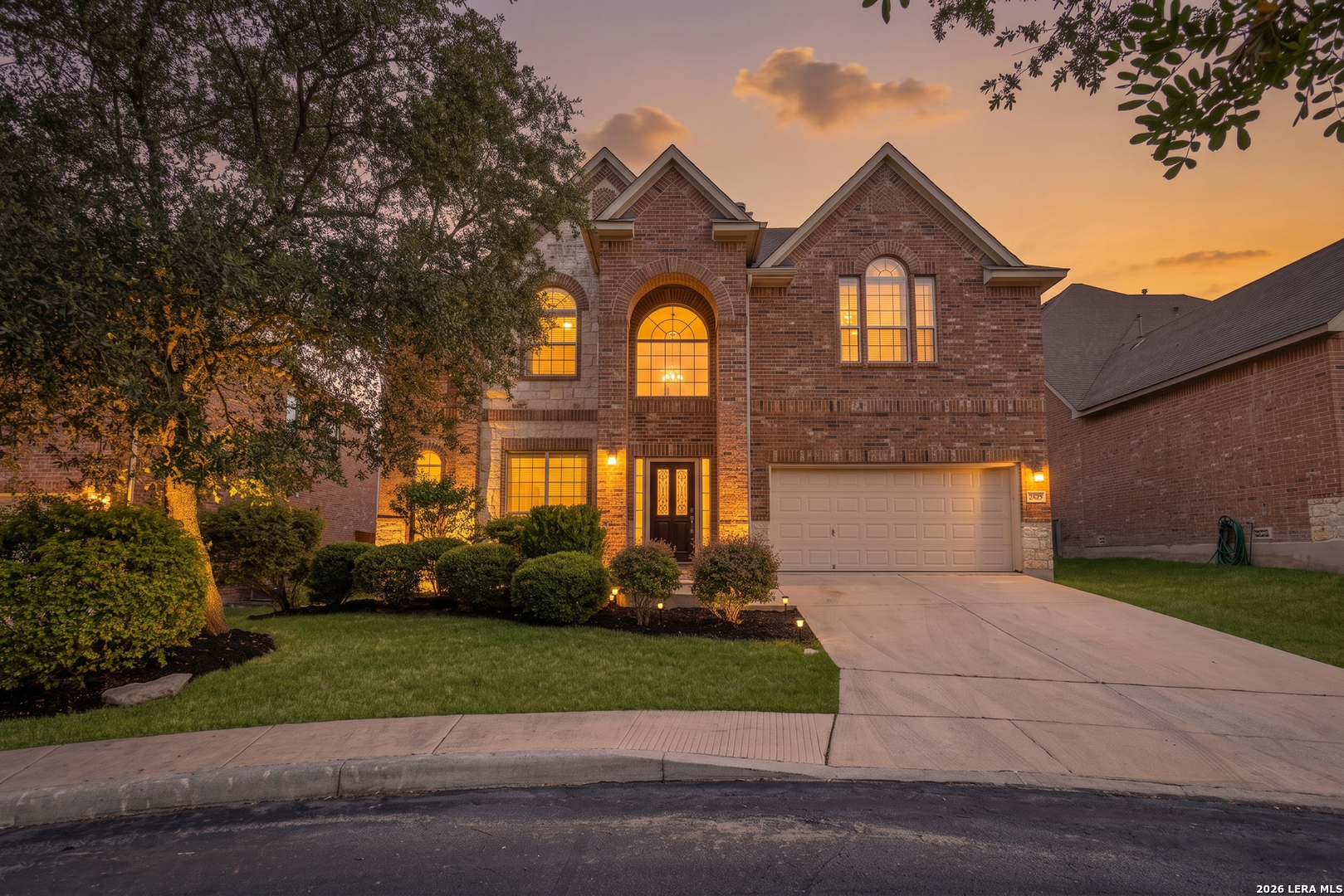 3423 Hilldale Point — photo