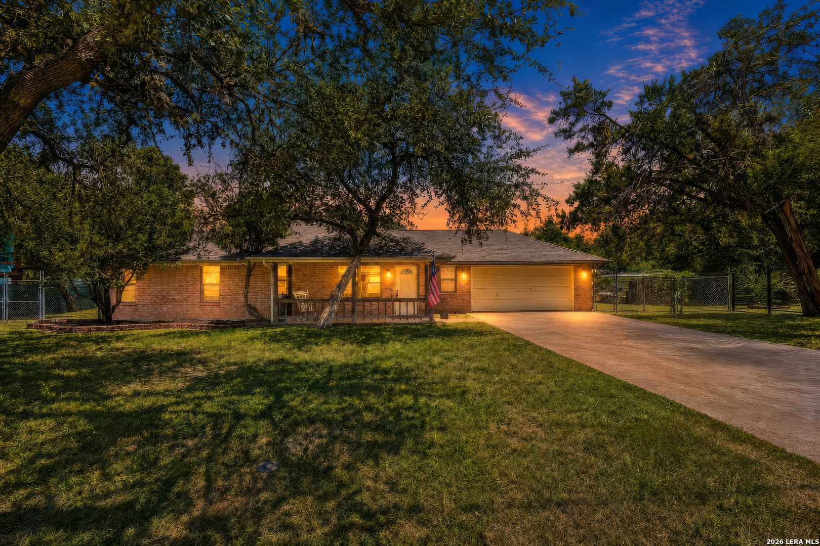 2071 Candlelight Drive — photo