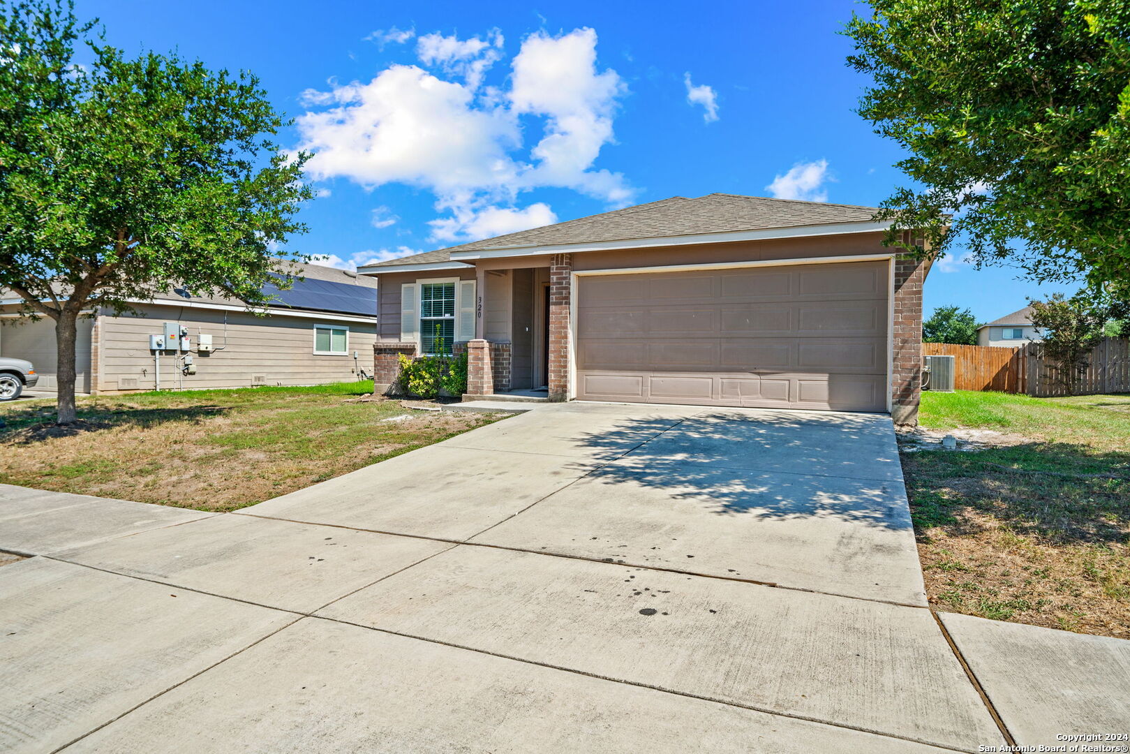 320 Lonestar Gait — photo