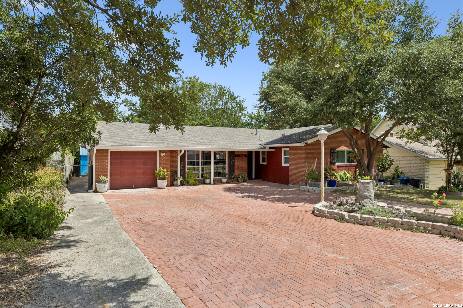 3203 Shady Springs — photo