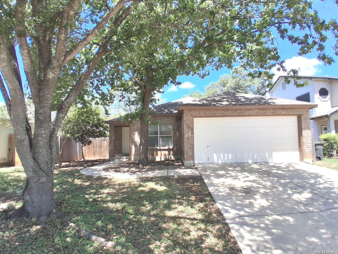 13327 Magnolia Brook — photo