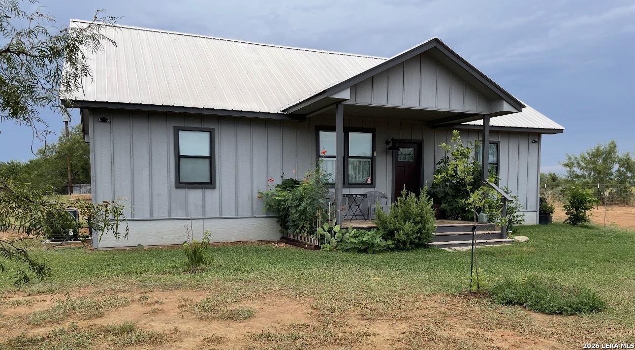 675 CR 1629 — photo