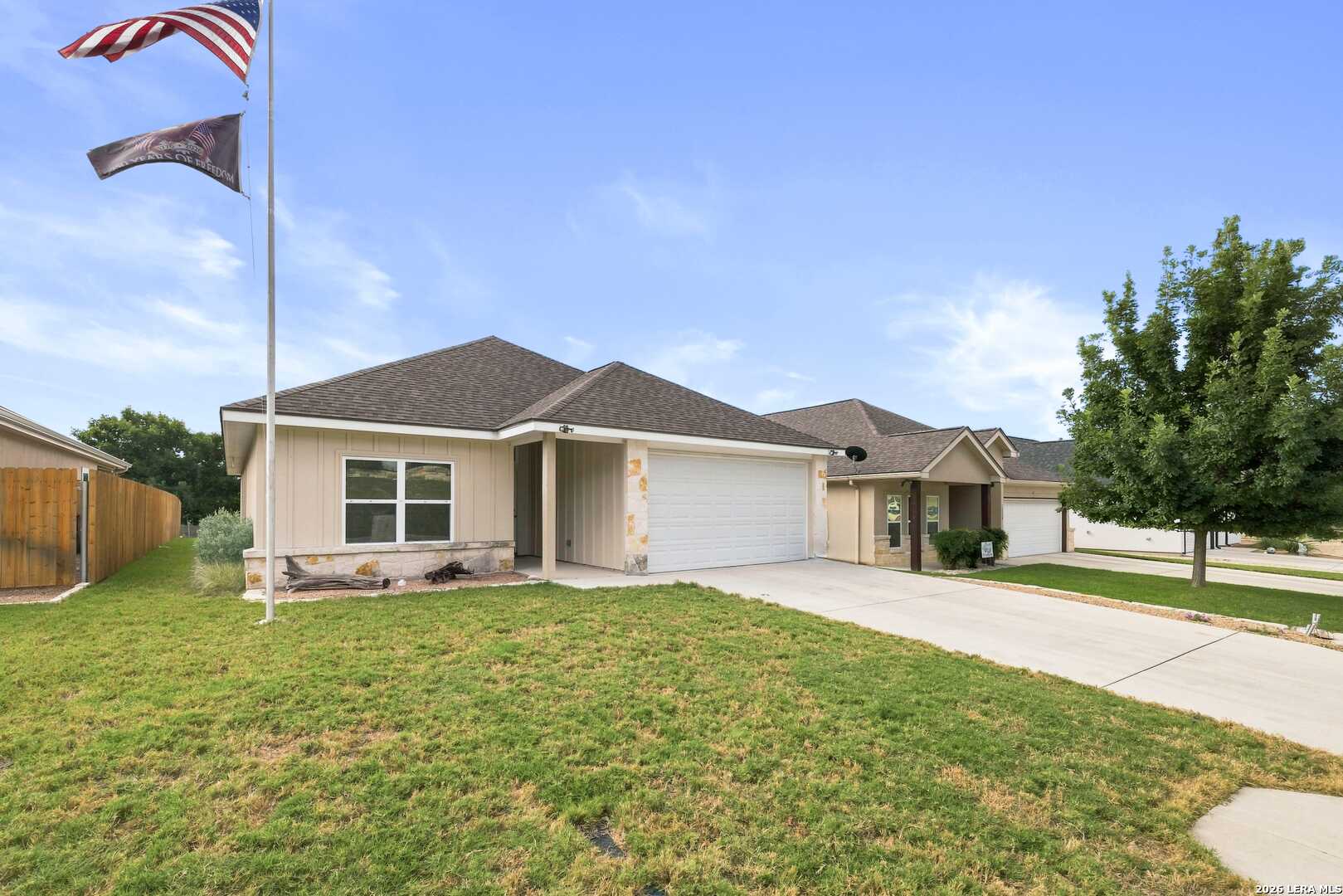 1153 Norfolk Lane — photo