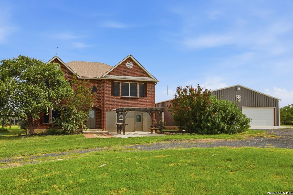 25 High Mdw, Lytle, TX 78052 — photo 2