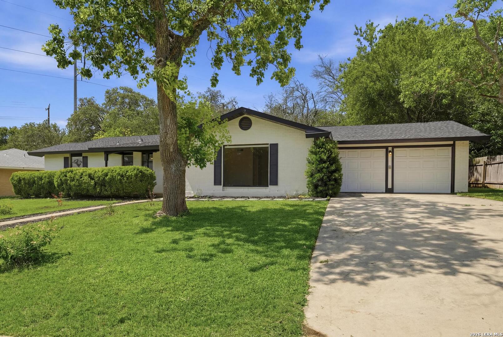 4010 Midvale Drive — photo