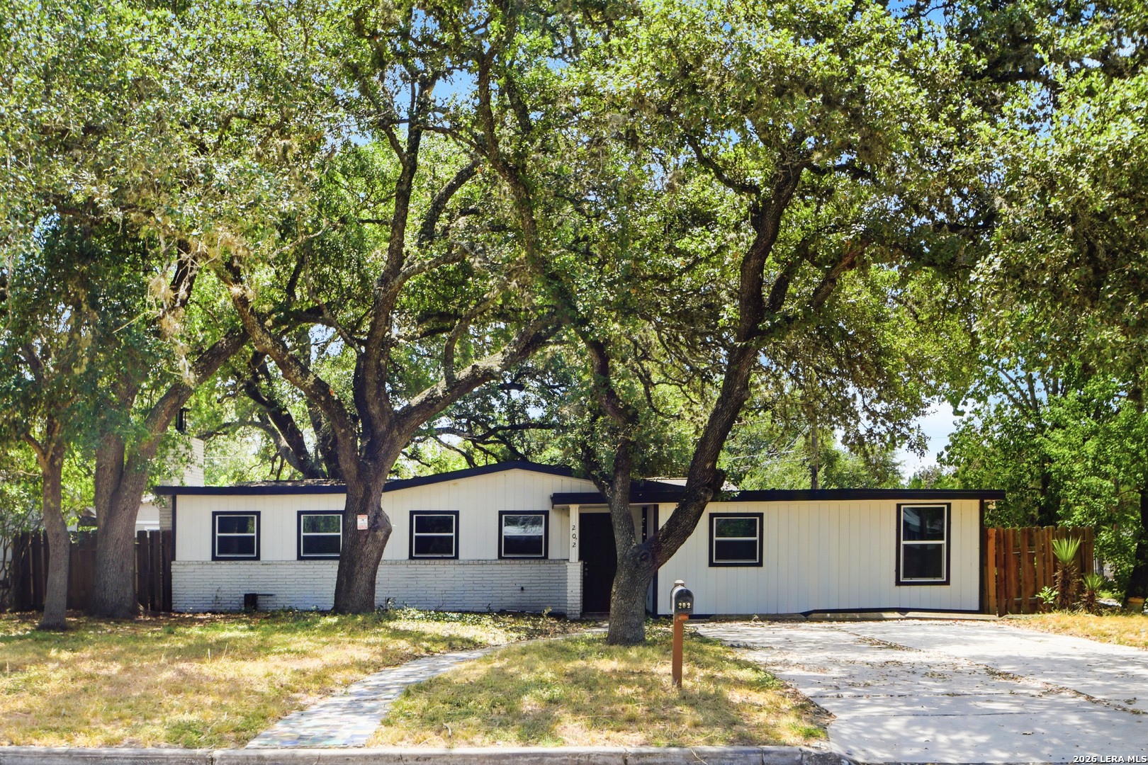 202 Brettonwood — photo