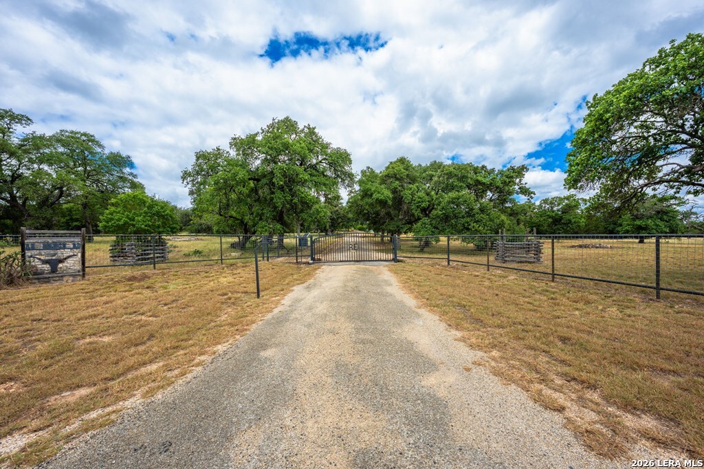 118 Re Ranch Road, Kerrville, TX 78028 — photo 2