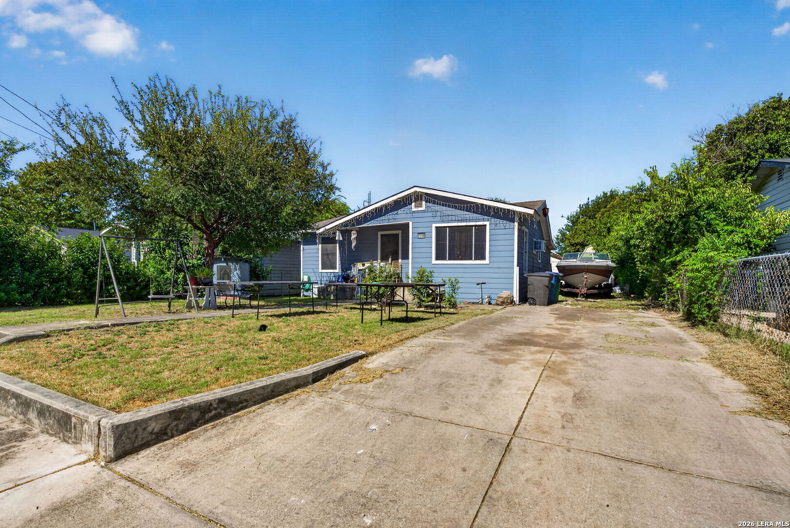 2319 Valencia — photo
