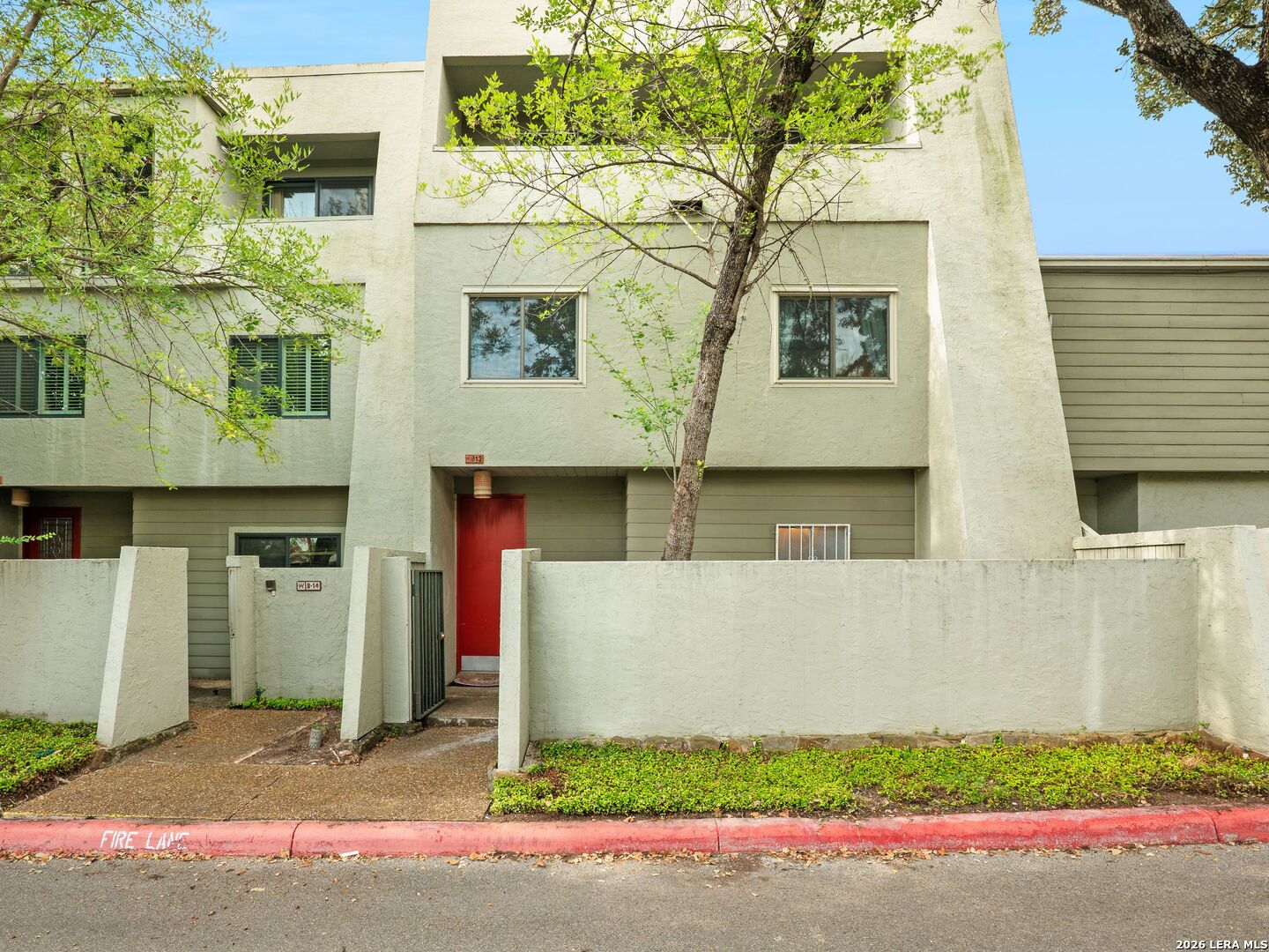 3102 Eisenhauer Road B-13 — photo