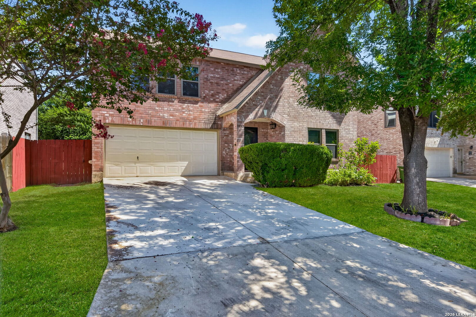 9222 Mirecourt — photo