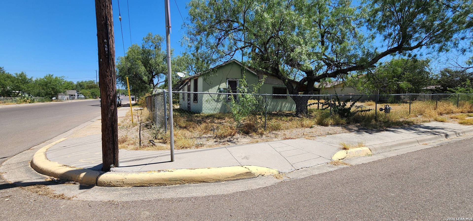 887 Austin Street — photo